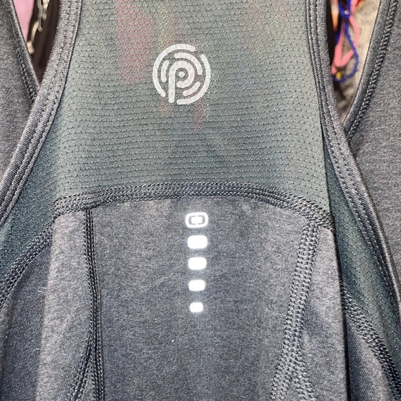 OGIO ENDURANEE I CAN. I WILL. #PRUVITEVERYDAY Ladies running workout top X-Large - Picture 8 of 9